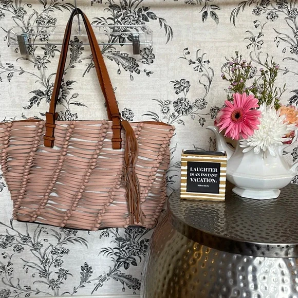 Vince Camuto Bags Vince Camuto Isla Tote Poshmark